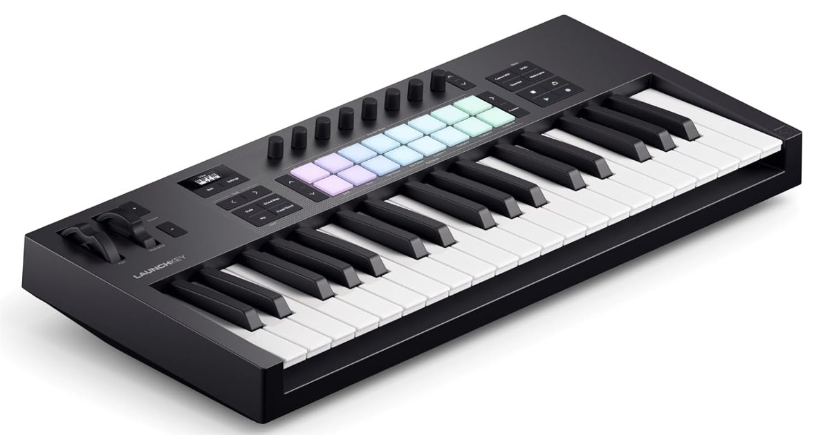 Novation Launchkey 37 [MK4] — Kompakt 37 Tuşlu, USB, MIDI Klavye Kontrolörü, DAW Entegrasyonu ile. Akor Modu, Ölçek Modu, 8 Davul Pedi ve Arpejjatör — Müzik Prodüksiyonu için Yazılım Paketi Dahil