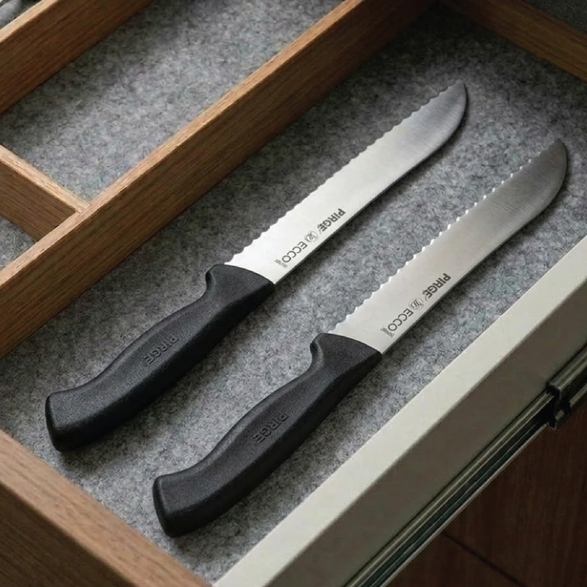 Pirge Ekmek Bıçağı Ecco 38024 17,5cm Siyah