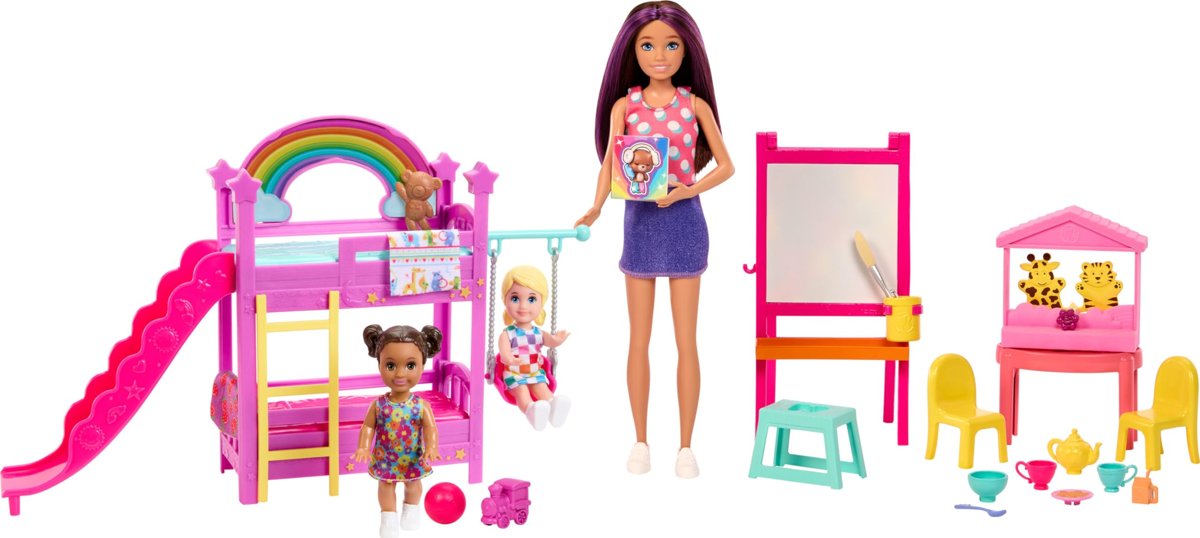 Barbie Skipper Bebek Bakıcılığı Eğlencesi Oyun Seti 3 bebek, mobilya ve 15'ten fazla aksesuar ile Barbie Skipper Bebek Bakıcılığı Eğlencesi oyun seti HND18