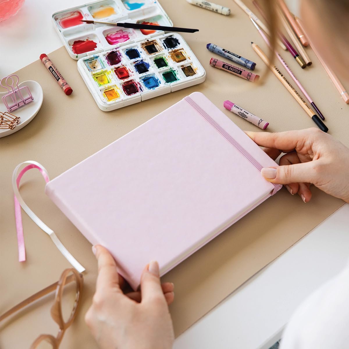 21x15 cm Sert Kapak 80 Yaprak 140 gr. Eskiz Defteri - Sketch Book - Pembe