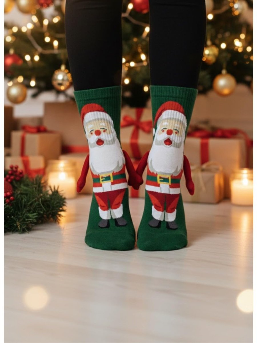 CARNAVAL SOCKS Yılbaşı Özel Noel Baba El Ele Tutuşan Çorap, Unisex, Pamuk, 3D Kol Detaylı, Yeşil, Kırmızı, Beyaz 37-47 arası