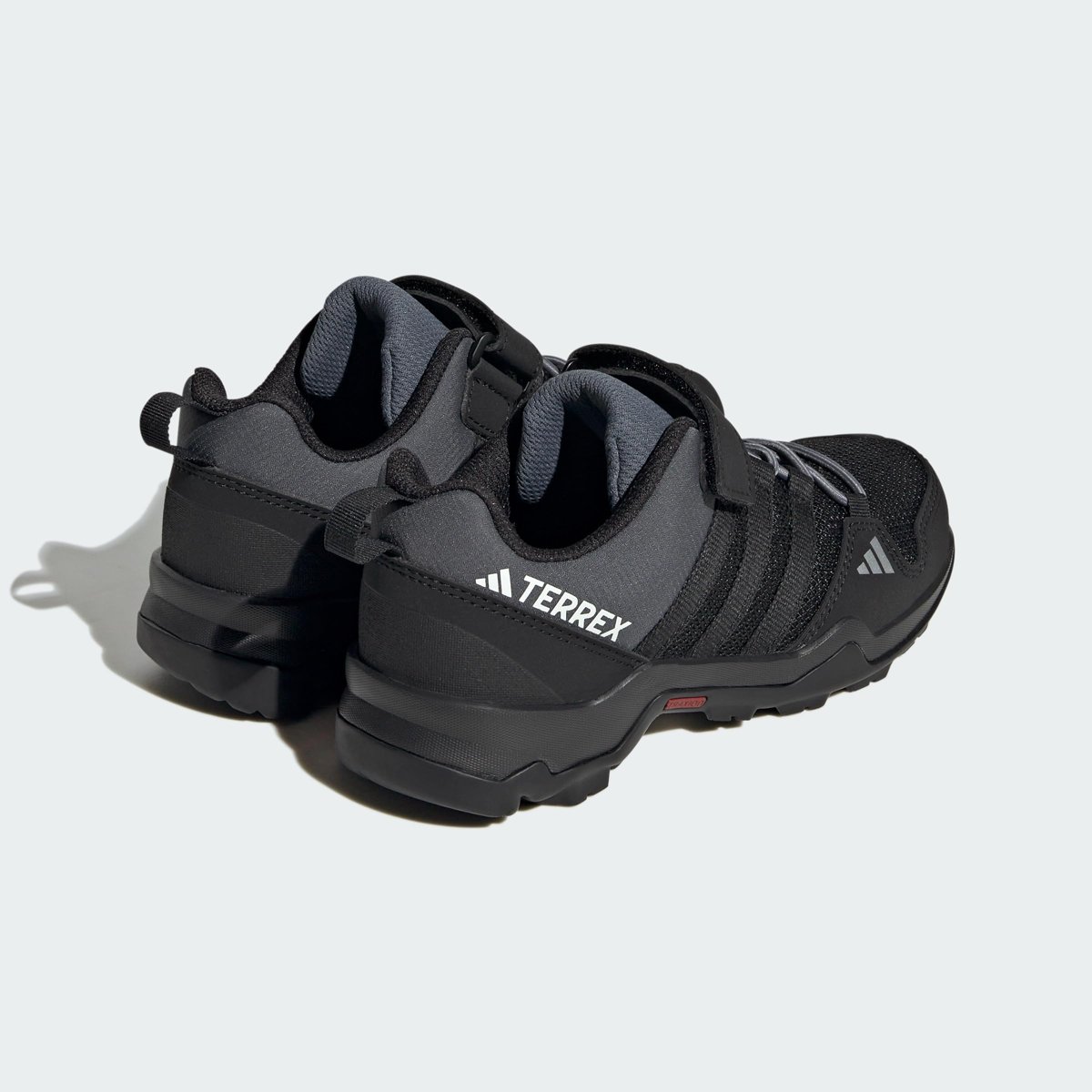 adidas Unisex Çocuk Terrex Ax2R Cf K Outdoor Ayakkabi, Cblack/Cblack/Onix, 27.5