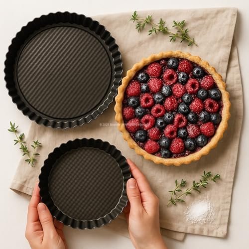 Busstier 28 cm Yuvarlak Meyve Turtası Kalıbı – Siyah Metalik Yapışmaz Kaplamalı Turta ve Kiş Kalıbı – Eşit Isı Dağılımlı – Kolay Temizlenebilir – Fırın Güvenli