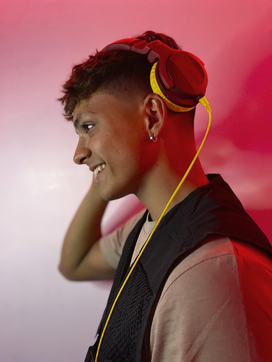 Pioneer DJ HDJ-CUE1BT-R, Bluetooth özellikli DJ kulaklık, kırmızı
