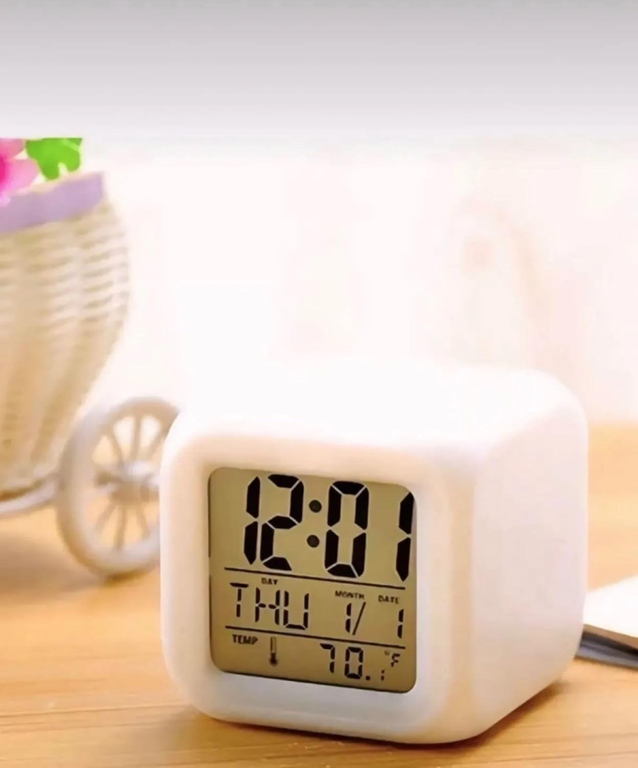 Mobee Ev Ofis Masa Saati 7 Renk Değiştiren Dijital Küp Alarmlı Çalar Saat Gece Lambası