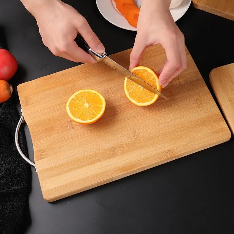 Deconox Metal Saplı Bambu Kesme Tahtası Antibakteriel Yıkanabilir Doğrama Tahtası Dikdörtgen 34x24 CM