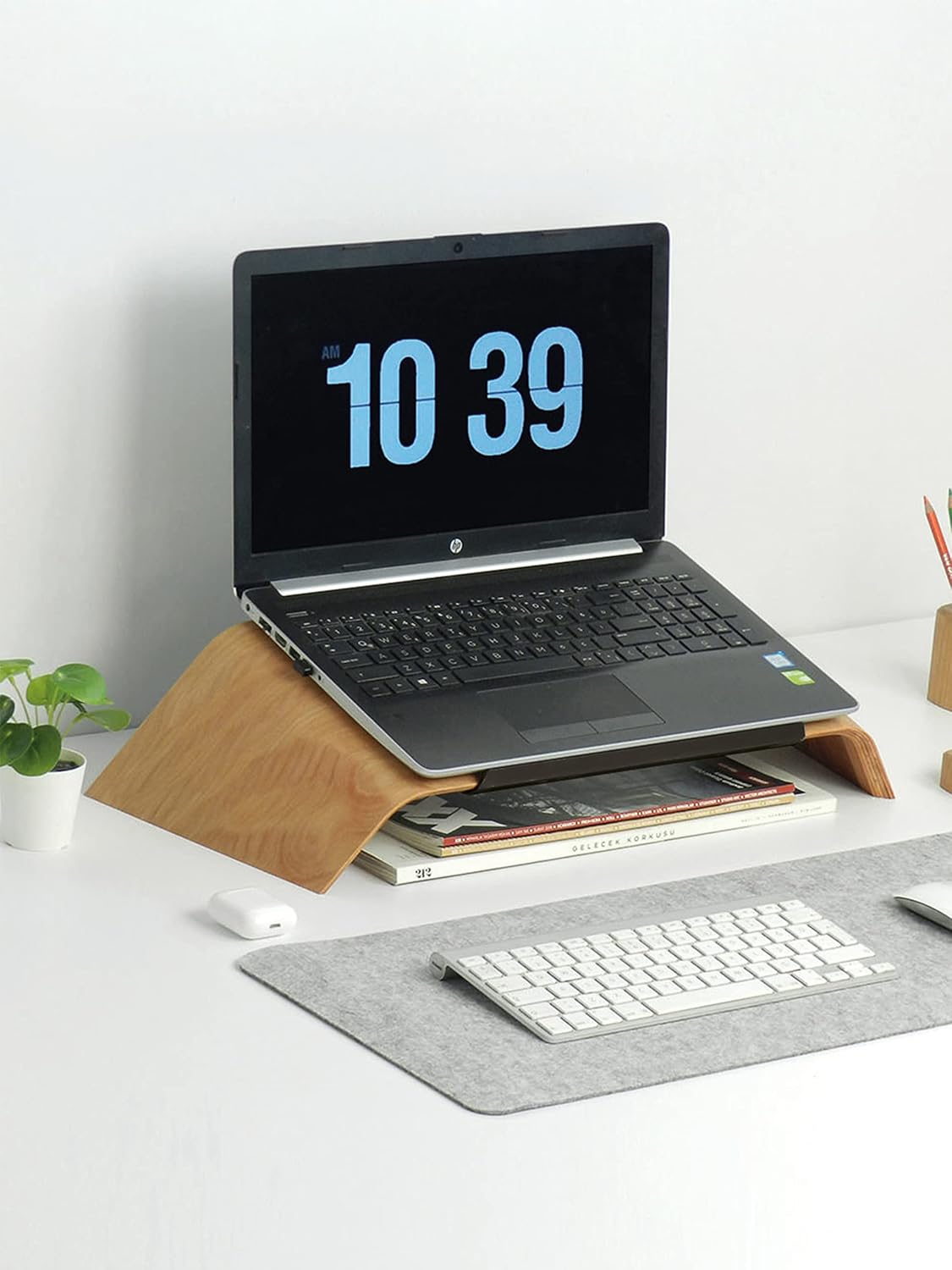 FAGUS WOOD Ahşap Notebook Yükseltici ve Tutucu Masa Üstü Laptop Standı