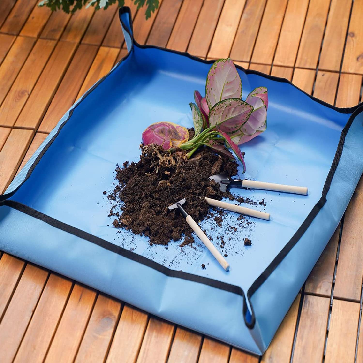 Tineke Çiçek saksı toprağı aktarımı için su geçirmez ped 50x50 cm 1 adet mavi