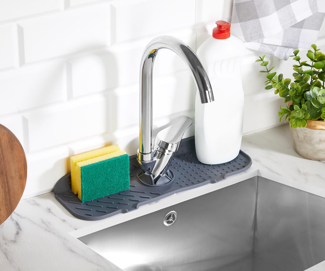YunHan Musluk Emici Mat, Silikon Katlanabilir Musluk Sıçrama Koruması Lavabo Damlama Matı Su Tutucu Lavabo Matı Kurutma Matı Mutfak ve Banyo için Lavabo Aksesuarları (Gri)