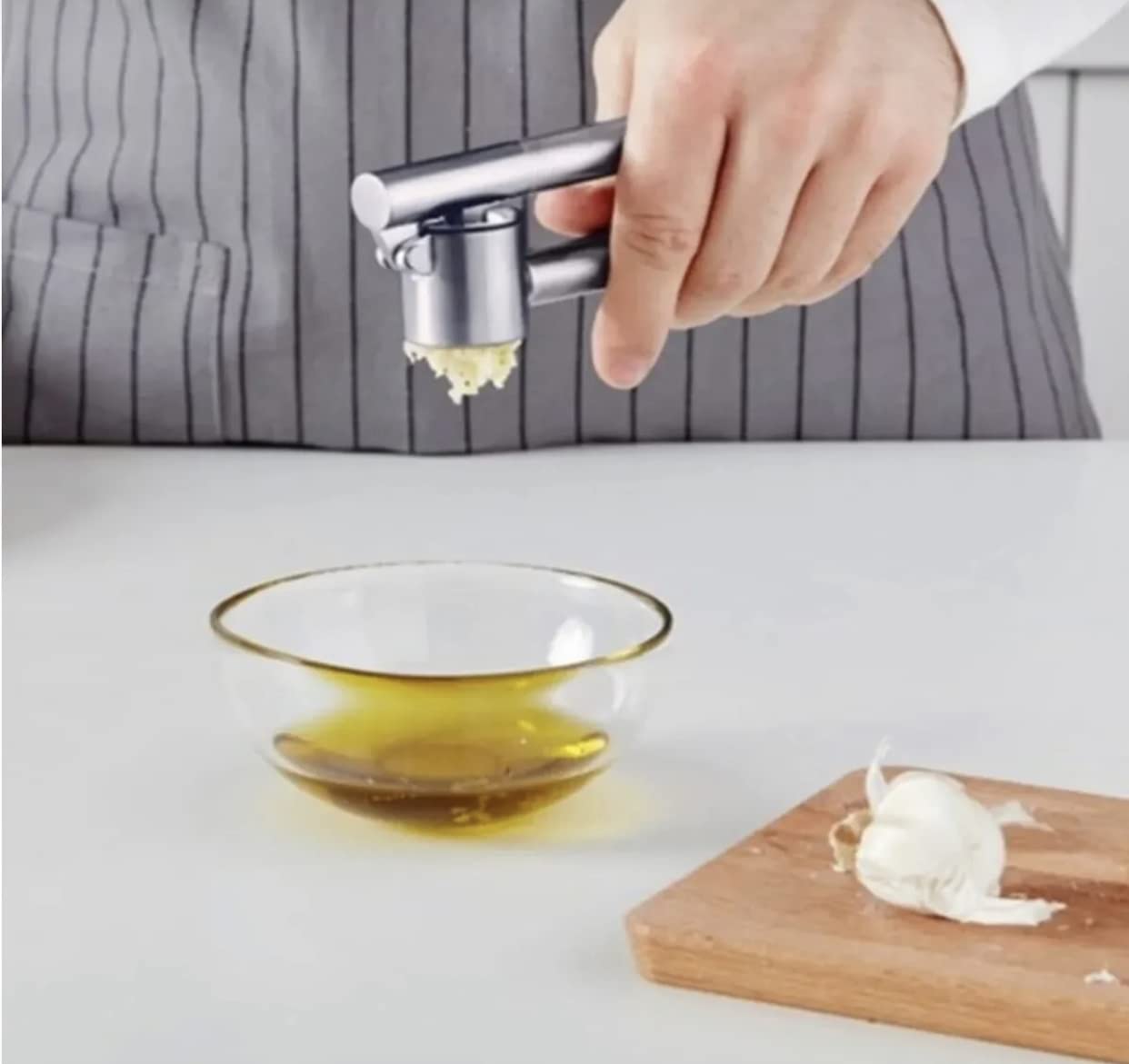 Makkam Home Sarımsak Ezici, Paslanmaz çelik sarımsak presi, sarımsak kesici, sarımsak ezici, sağlam paslanmaz çelik saplı, pratik bir mutfak yardımcısı ve mutfak aleti, 15,8 x 5 cm