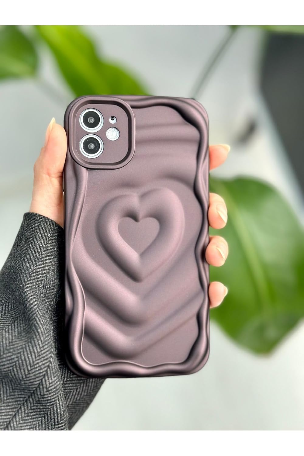 Go Aksesuar İPhone 12 ile Uyumlu 3d Kabartma Mat Kalp Silikon Kılıf