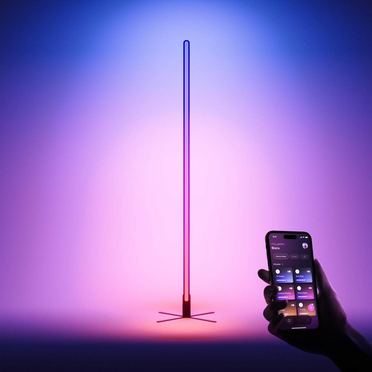 React™ Akıllı LED Lambader - Müziğe ve Sese Duyarlı RGB Ayaklı Lamba, Animasyonlu Ambiyans Aydınlatma, Yüksek Parlaklık Homojen Işık, Wi-Fi Uygulama Kontrollü, Salon ve Yatak Odası, Siyah