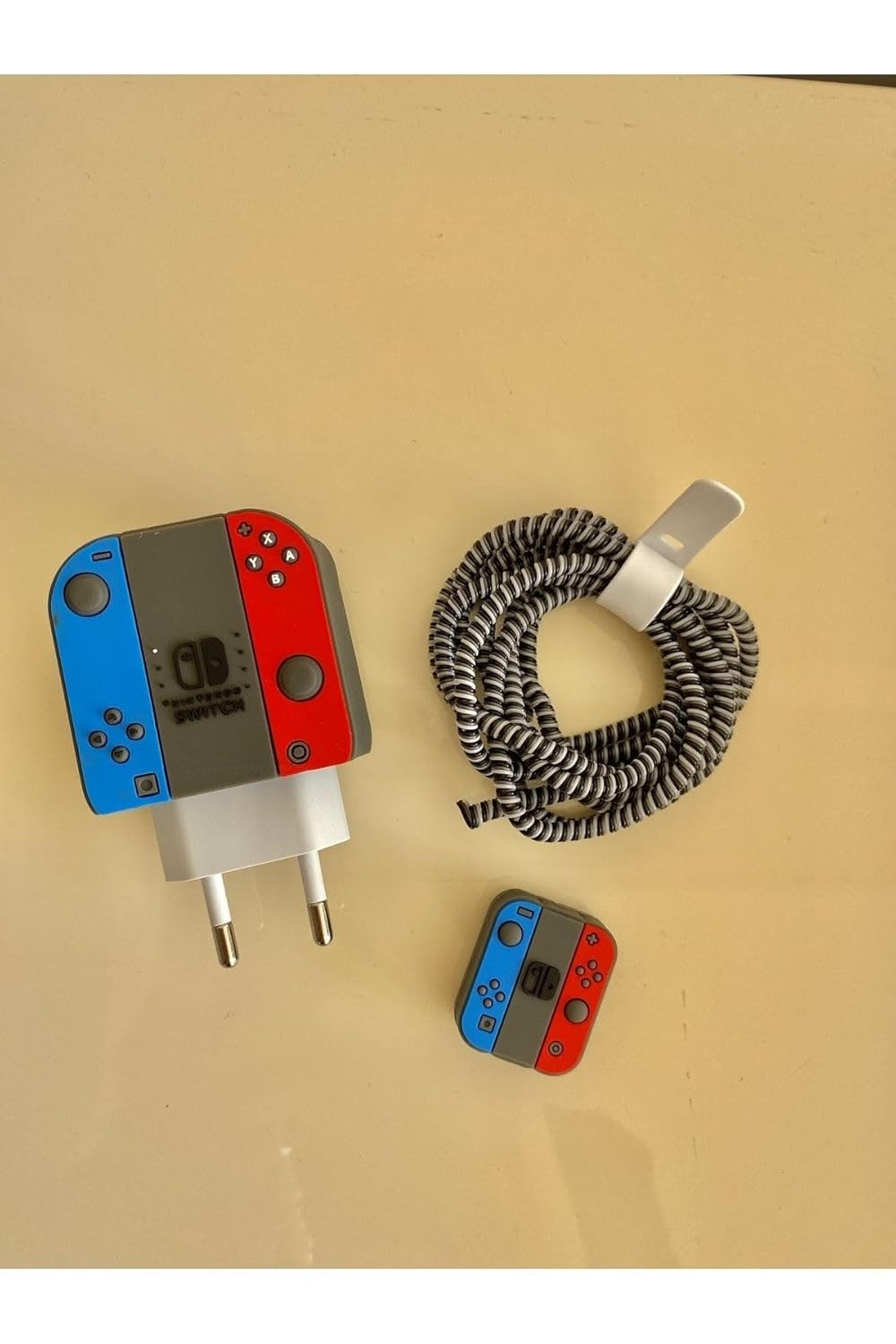 CONSTRAIN 18w-20w Şarj Adaptörü ile Uyumlu Nintendo Switch Tasarımlı Şarj Başlığı ve Şarj Kablo Koruyucu Set – Renkli