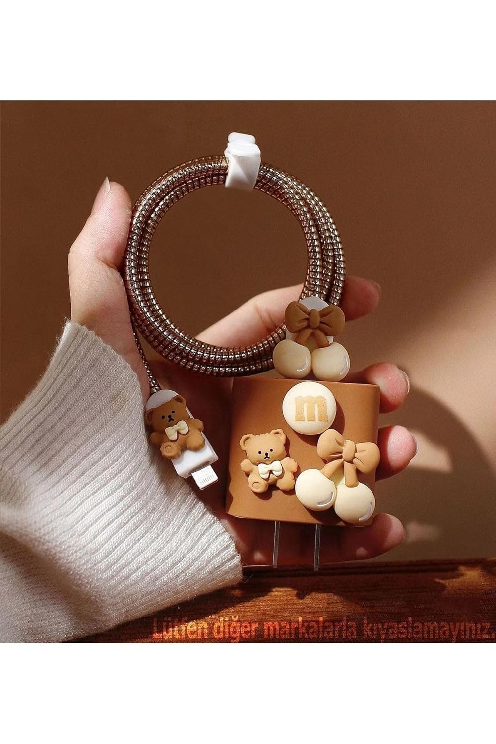 CONSTRAIN iPhone 18W/20W ile Uyumlu Ayıcık Şarj Kılıfı, Şarj Kablosu Örme Aparatı, Toparlayıcı ve Kablo Koruyucu Set – Kahverengi