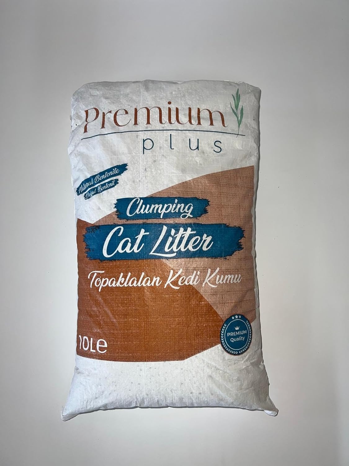 Premium Plus Kedi Kumu Aktif Karbonlu 10 LT, Topaklanan, Kokusuz,%99,5 Tozsuz, Yüksek Emicilik Gücüne Sahip Bentonit Kedi Kumu