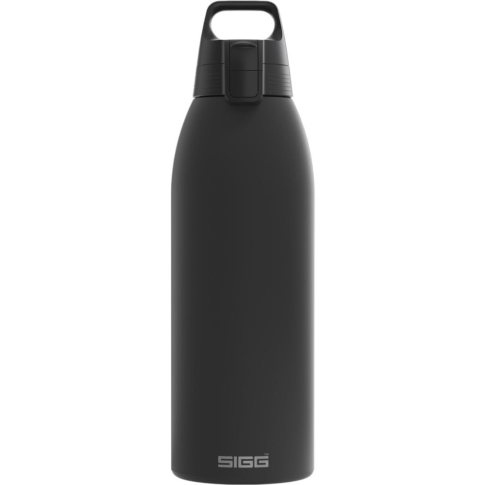 SIGG - Yalıtımlı içecek şişesi – termos Shield Therm One Black – gazlı içecekler – sızdırmaz – bulaşık makinesinde yıkanabilir – BPA içermez –%90 geri dönüştürülmüş paslanmaz çelik – siyah – 1,5 l