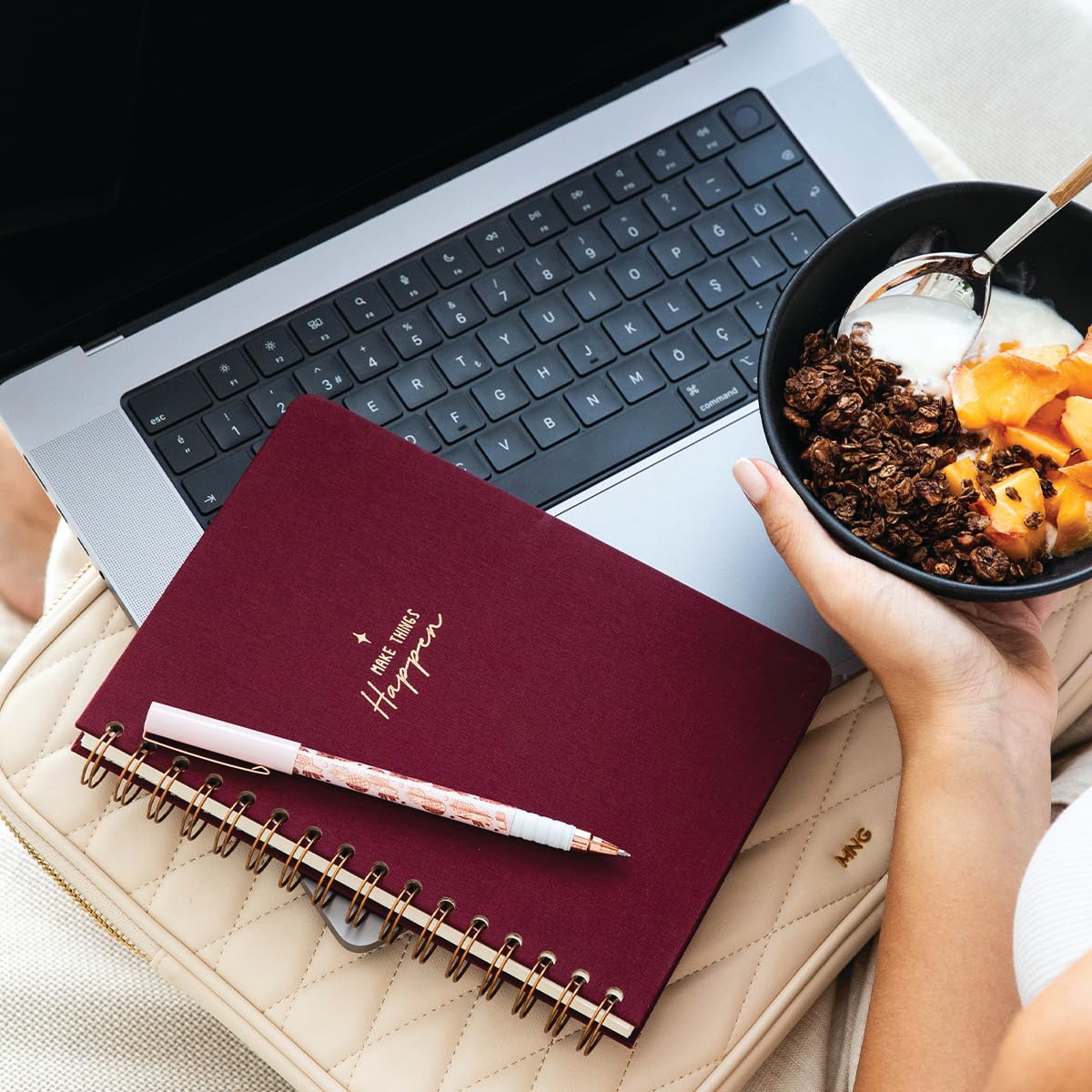 PAPERORA A5 Spiralli Sert Kapak Keten Çizgili Tarihsiz Not Defteri Bordo