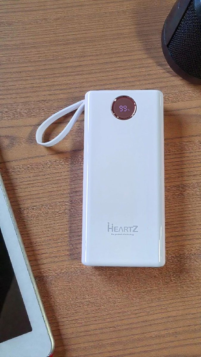 HEARTZ H004 20000 mah power bank PD 30W ve USB 22.5W FAST HIZLI ŞARJ DAHİLİ TYPE C VE LİGHTNİNG KABLOLU DÜNYA STANDARTLARINA UYGUN POLYMER BATARYA BİREBİR AMPER LCD GÖSTERGELİ POWERBANK