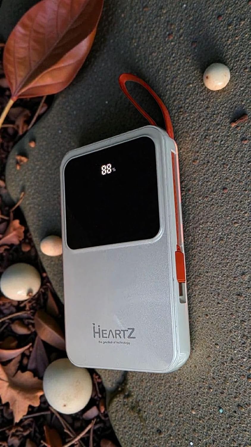 HEARTZ H23 20000 MH PD 20W ve USB 22.5W FAST HIZLI ŞARJ DAHİLİ TYPE C VE LİGHTNİNG KABLOLU DÜNYA STANDARTLARINA UYGUN POLYMER BATARYA BİREBİR AMPER LCD GÖSTERGELİ POWERBANK