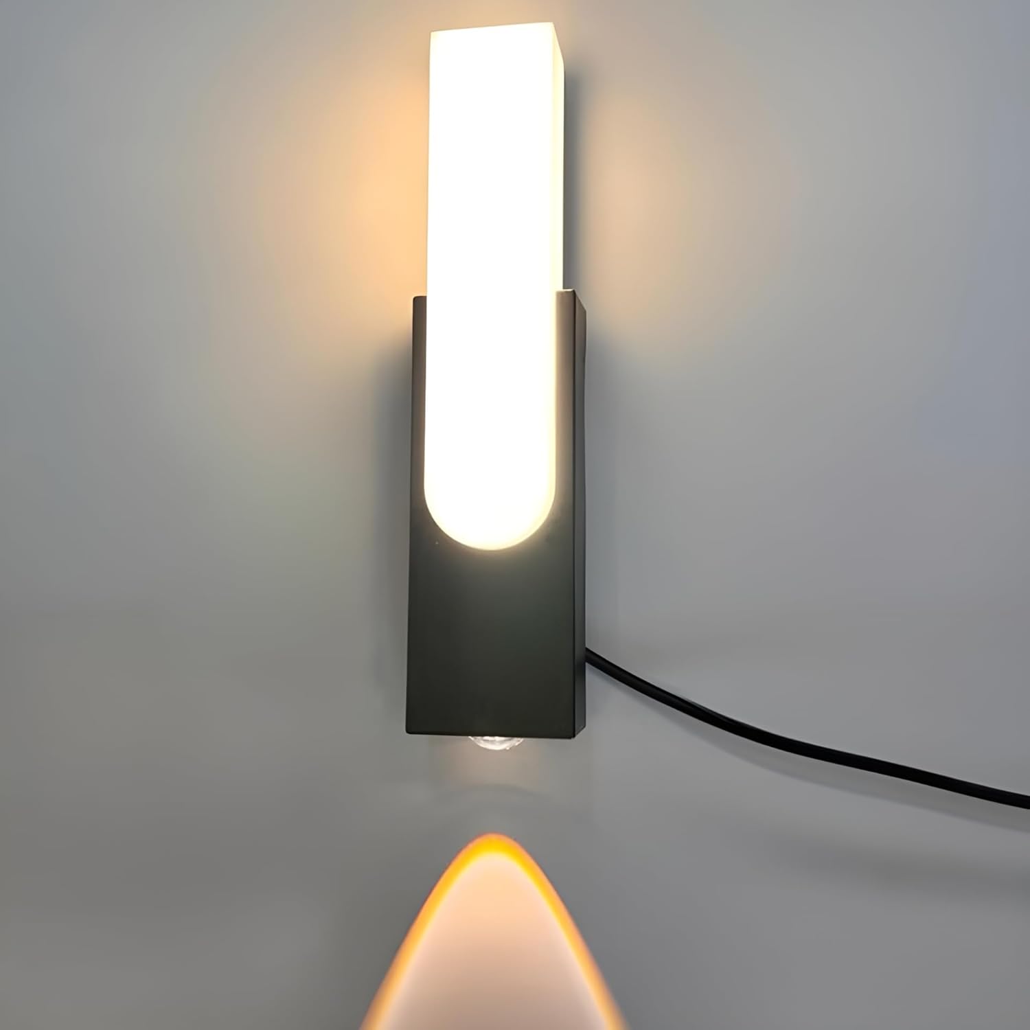 Ucuz Geldi Dekoratif LED Aplik, Çift Yönlü, 10W, 3200K Gün Işığı, Siyah, Çift Yönlü Işık Led Duvar Aydınlatma Cata Hawai İç ve Dış Mekan