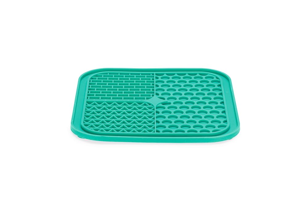 Beeztees Yavru Köpek Yaş Mama Yeme Oyuncağı, Kare Şeklinde, Silikon, Yeşil, 20x20cm