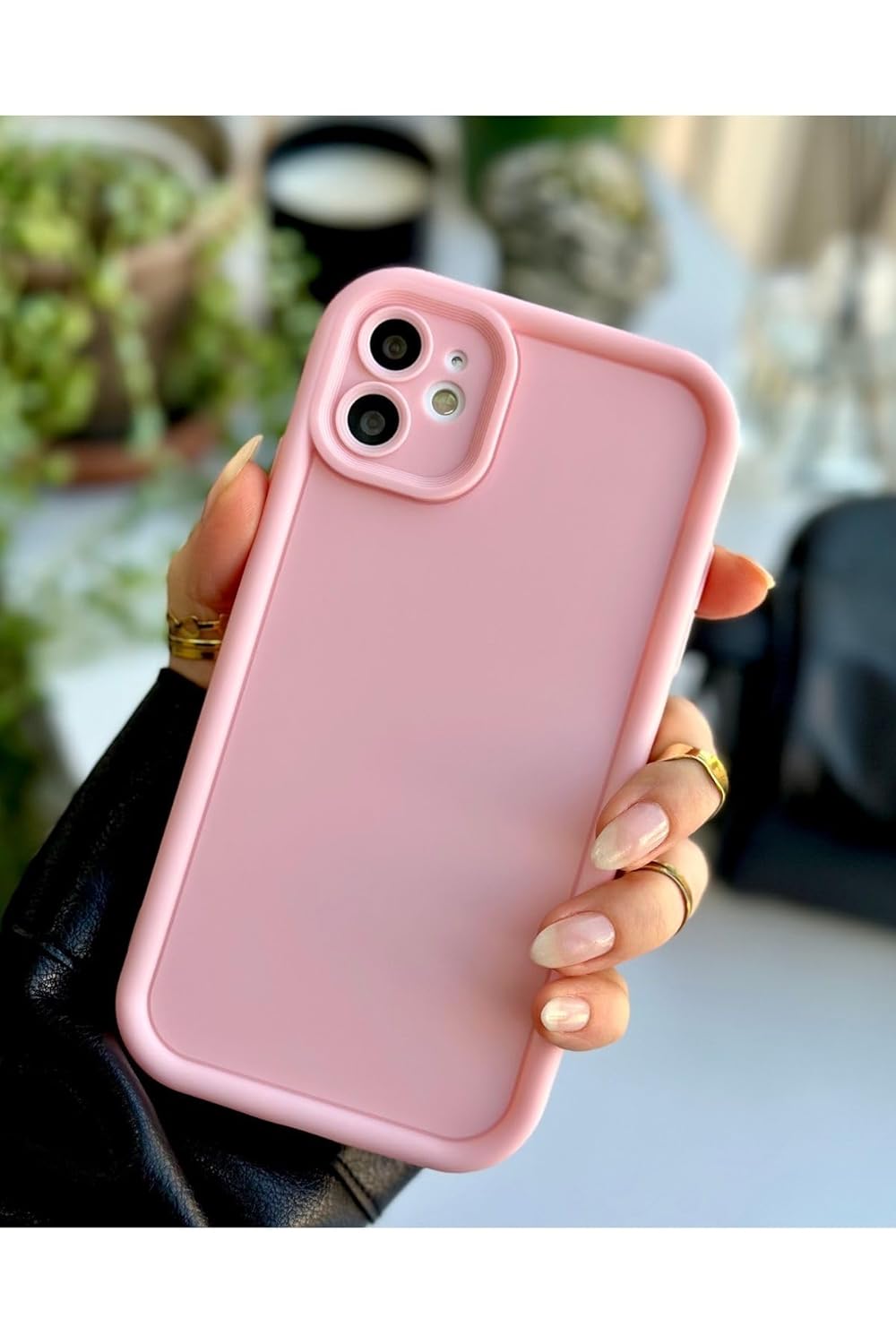 Go Aksesuar Iphone 11 Uyumlu (12 Görünümlü Köşeli) Darbe Önleyici Mat Lansman Silikon Kılıf - Pembe