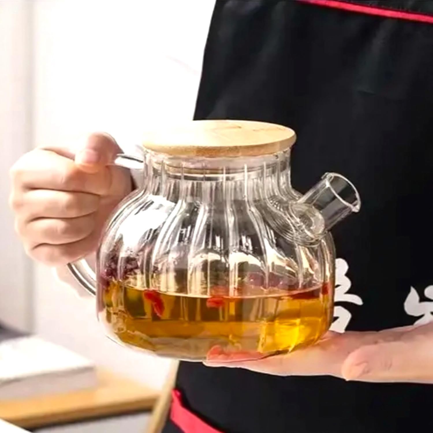 Borosilikat Cam Çaydanlık, 1000 ml, Isıya Dayanıklı, Modern Tasarım, Şeffaf