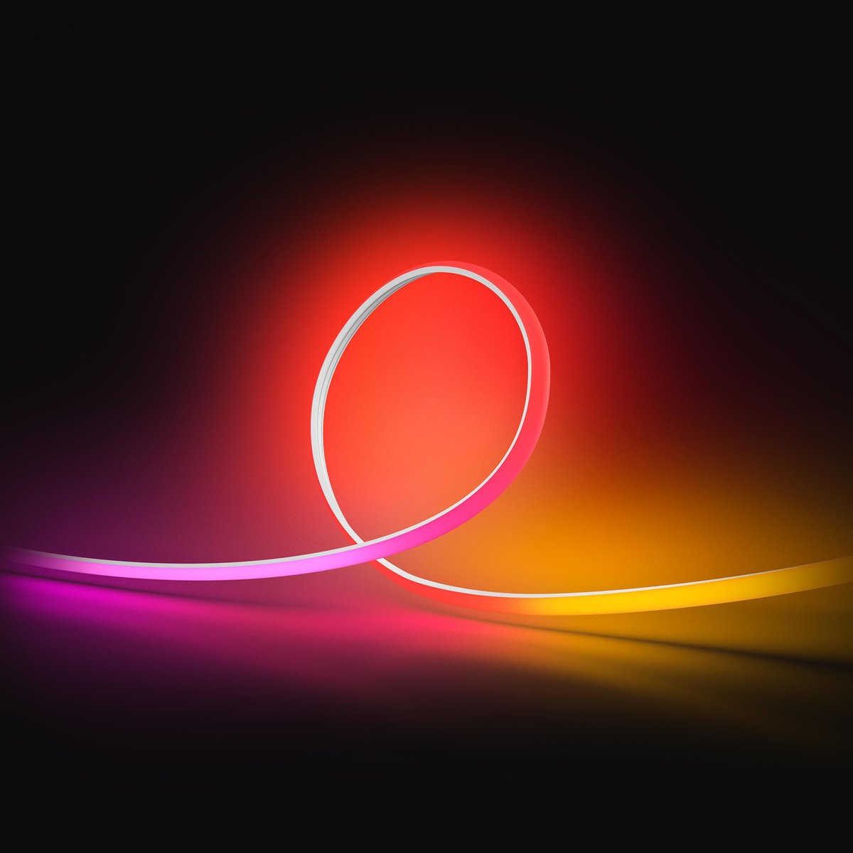Philips Hue OmniGlow 3 m mikro LED şerit, 2700 lümen, atmosfer ve parlak renk, esnek iç aydınlatma, eşit ışık, kesilebilir, uygulama üzerinden kontrol ve ses kontrolü - 25.000 Saat Ampul Kullanım Ömrü