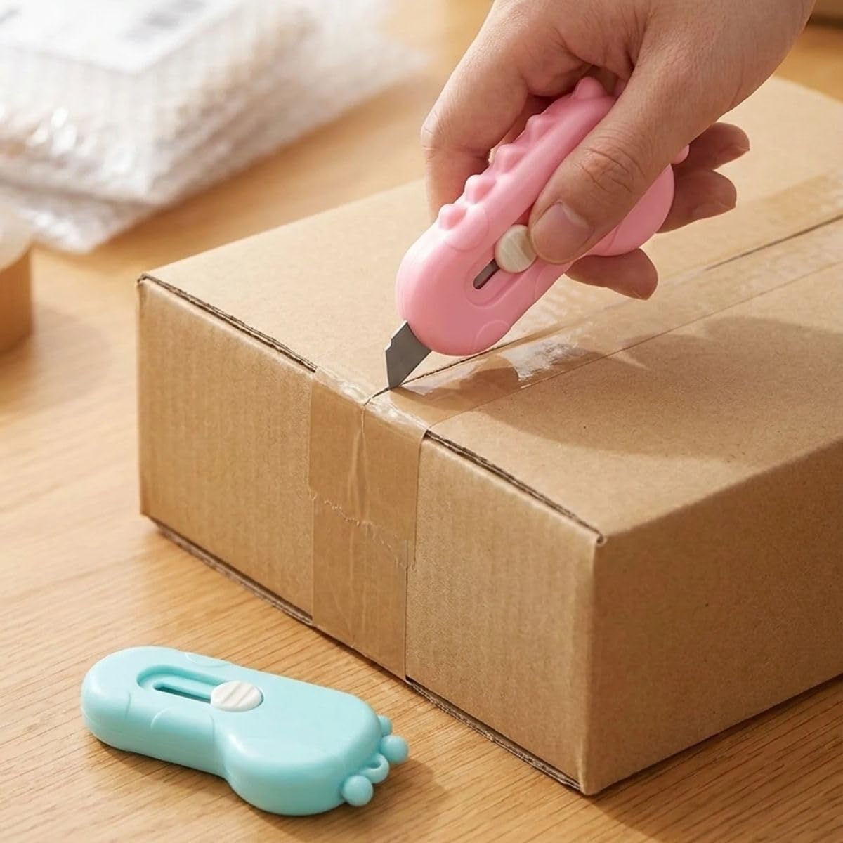 BUFFER® Dinozor Tasarımlı 2’li Mini Makas ve Falçata Seti – Pratik Kargo Paket Açıcı Aparat