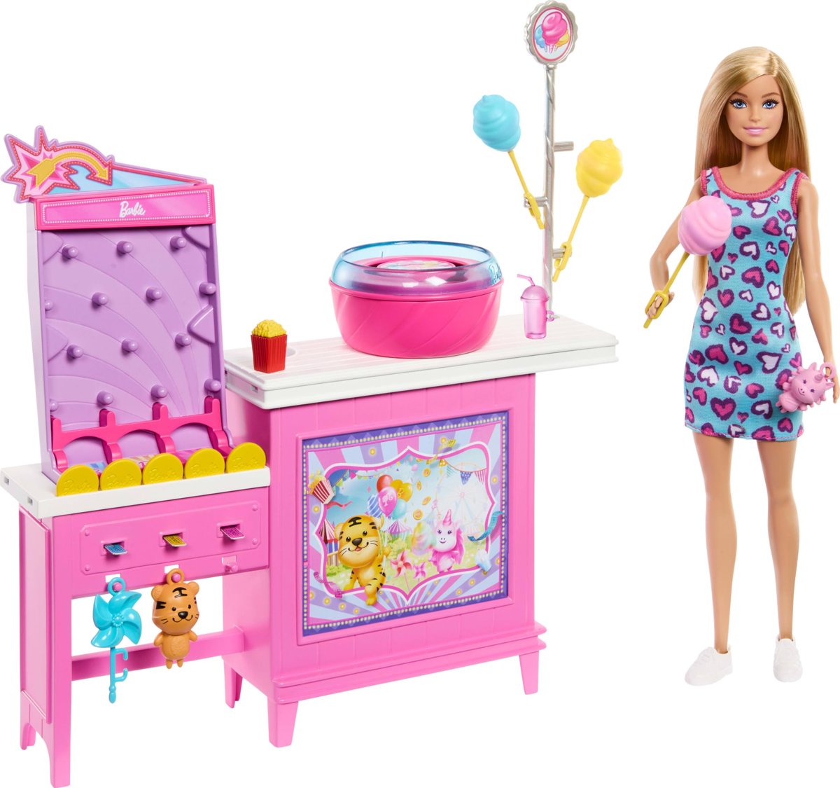 Barbie Mysteries: Beach Detectives Barbie 'Malibu' bebek, pamuk şeker makinesi, oyun kabini ve ödüller ile birlikte 20 aksesuar içeren oyun seti, JFV67
