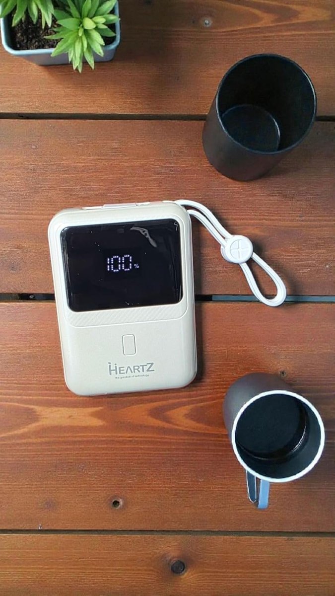 HEARTZ H21 Mini Boy 10000 mah power bank PD 20W ve USB 22.5W FAST HIZLI ŞARJ DAHİLİ TYPE C VE LİGHTNİNG KABLOLU DÜNYA STANDARTLARINA UYGUN POLYMER BATARYA BİREBİR AMPER LCD GÖSTERGELİ POWERBANK